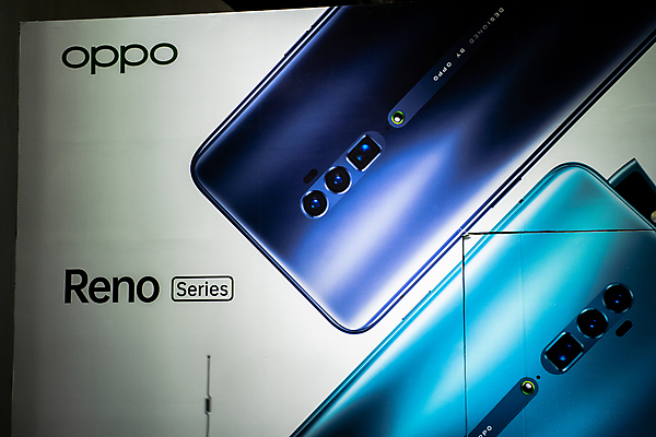 포토 JPG 해외이미지 배너 회사 비즈니스 태국 모바일 서기 사람 이벤트 사람없음 운동 상점 정보 센터 뉴스 시장 가장자리 구매 군중 사과 큼 전시회 무역 진열장 방콕 쇼 공평 10월 부스 매각 엑스포 해외202004 해외포토 산업 아시아 과일 모션 건강 쇼핑 전시 날짜 둘레 크기 파일형식 이미지허브