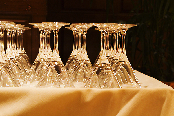 포토 JPG 해외이미지 안경 음료 결혼 크리스마스 휴가 새해 사람없음 파티 축제 모임 축하 생일 은퇴 준비 토스트 유리그릇 명예 접수 해외202004 해외포토 그릇 잡화 기념일 빵 컨셉 유리 이벤트 파일형식 이미지허브