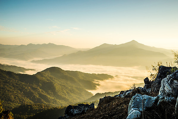 포토 JPG 해외이미지 구름 백그라운드 밭 태국 자연 하늘 산 풍경 사람없음 야외 초록색 여름 파란색 태양 일출 계곡 맑음 일몰 흰색 시골 언덕 장면 내추럴 절정 해외202004 해외포토 자연요소 계절 아시아 컬러 농업 날씨 노을 생태계 파일형식 이미지허브