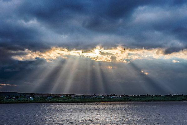 포토 JPG 해외이미지 구름 계절 종교 자연 하늘 날씨 풍경 사람없음 야외 여름 빛 컬러풀 햇빛 태양 노란색 맑음 어둠 힘 황혼 일몰 새벽 광선 폭풍 천국 내추럴 해외202004 해외포토 자연요소 컬러 노을 생태계 파일형식 이미지허브