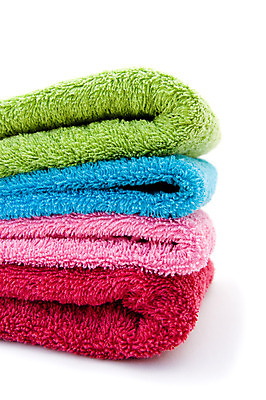 포토 JPG 해외이미지 분홍색 백그라운드 사람없음 초록색 파란색 수건 컬러풀 쌓기 목욕 욕실 흰색 면 고급 닫기 빨래 고립 바디케어 위생관리 접기 해외202004 해외포토 컬러 컨셉 가사 모션 관리 위생용품 청결 파일형식 이미지허브