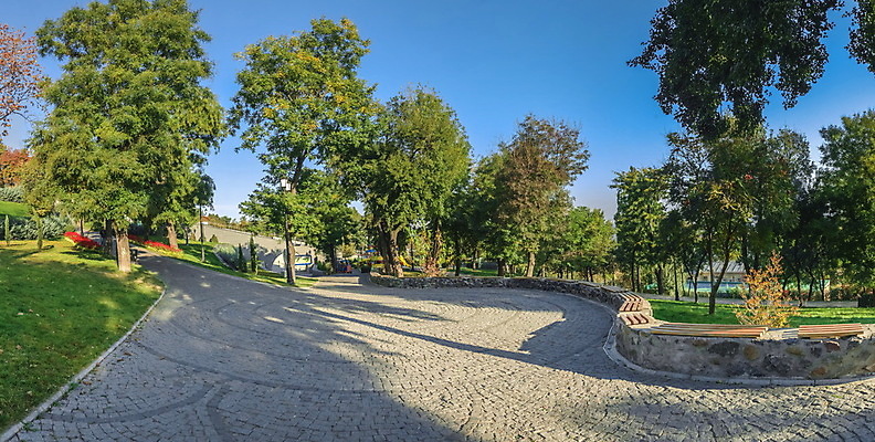 포토 JPG 해외이미지 나무 공원 감정 유럽 도로 여행 백그라운드 가로등 벤치 자연 하늘 아침 휴식 파노라마 사람없음 야외 도시풍경 봄 가을 시골 도시 역사 모서리 고독 오솔길 분수 정사각형 사생활 옛날 우크라이나 회복 스타일 해외202004 튀르키예 해외포토 주간 도형 식물 계절 공공시설 나라 아시아 길 컨셉 의자 교통시설 촬영기법 풍경 생태계 파일형식 이미지허브