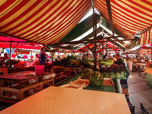 포토 JPG 해외이미지 문화 음식 여행 채소 과일 거리 사람 사람없음 야외 관광지 쇼핑 판매 상점 도시 시장 구매 고객 시티라이프 소매 산기슭 명승지 해외202004 해외포토 라이프스타일 산 풍경 파일형식 이미지허브