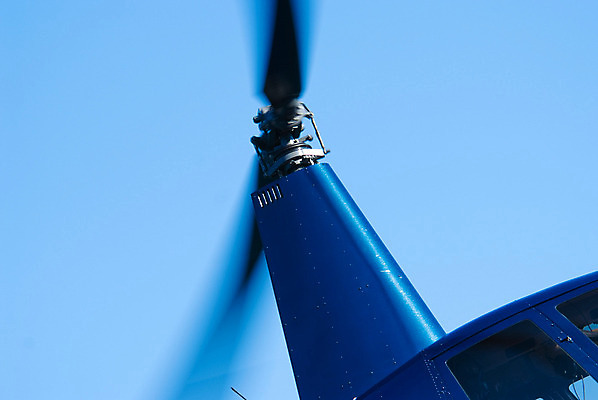 포토 JPG 해외이미지 디자인 부분 교통시설 하늘 사람없음 파란색 금속 힘 기계 페인트 장비 부채 헬리콥터 연결 접속 메인 묘사 항공 속도 리프트 엔진 우주산업 공학 돛대 대패 복잡 힘찬 해외202004 해외포토 교육 산업 컬러 교통 컨셉 재질 비행기 우주 시설 파일형식 이미지허브