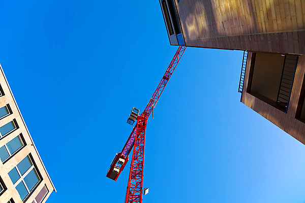 포토 JPG 해외이미지 산업 벽 건축양식 창문 하늘 추상 주택 사람없음 건물 가로 빨간색 파란색 도시풍경 햇빛 금속 고층빌딩 기계 장비 도시 기중기 카피스페이스 해외202004 해외포토 건축물 건축 컬러 무늬 재질 풍경 빌딩 태양 공백 중장비 파일형식 이미지허브