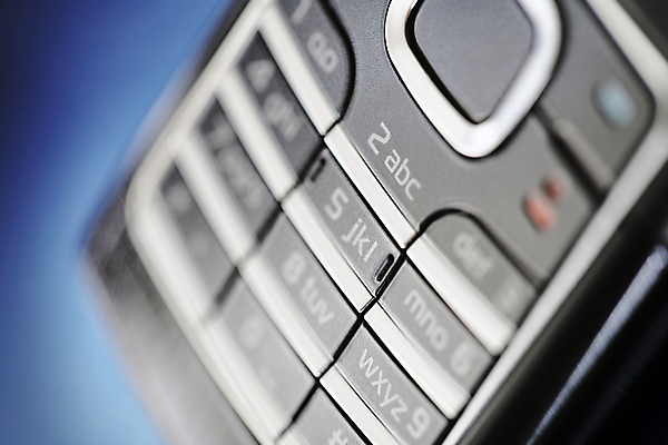 포토 JPG 해외이미지 버튼 열쇠 사람없음 스마트폰 숫자 검은색 묘사 오브젝트 키패드 해외202004 해외포토 문자 컬러 핸드폰 스마트기기 파일형식 이미지허브