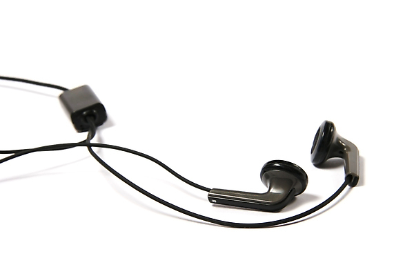 포토 JPG 해외이미지 음악 이어폰 모바일 사람없음 스마트폰 헤드폰 듣기 MP3 라디오 고립 플레이어 해외202004 해외포토 음향기기 모션 문화예술 전자제품 핸드폰 스마트기기 파일형식 이미지허브