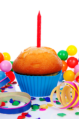 포토 JPG 해외이미지 음식 디저트 사탕 사람없음 장식 파란색 컬러풀 파티 케이크 희망 빵집 축하 대접 생일 컵케이크 먹기 꽃가루 해외202004 해외포토 기념일 감정 컬러 컨셉 모션 이벤트 상점 가루 파일형식 이미지허브