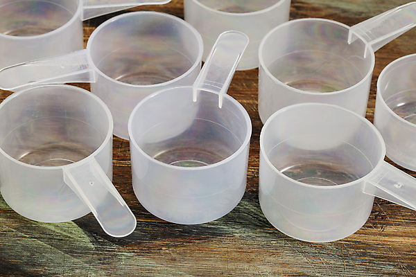 포토 JPG 해외이미지 백그라운드 컨셉 추상 사람없음 목재 원형 그리기 플라스틱 측정 국자 해외202004 해외포토 도형 나무 무늬 재료 모션 재질 주방용품 파일형식 이미지허브