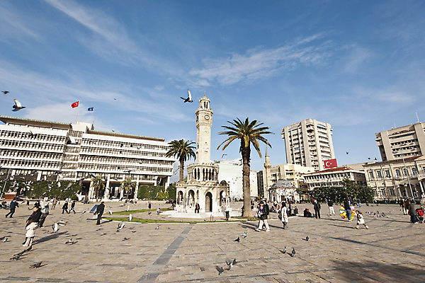 포토 JPG 해외이미지 건축물 별 전통문화 시계 여행 중동 건축양식 하늘 휴가 사람없음 야외 건물 장식 파란색 관광지 숫자 여행객 탑 기댐 골동품 도시 시간 역사 초승달 지중해 심볼 출장 대리석 칠면조 천연기념물 구식 명승지 웅장함 해외202004 해외포토 자연요소 문자 전통 건축 나라 문화 바다 컬러 비즈니스 재료 모션 조류 사람 풍경 달 파일형식 이미지허브