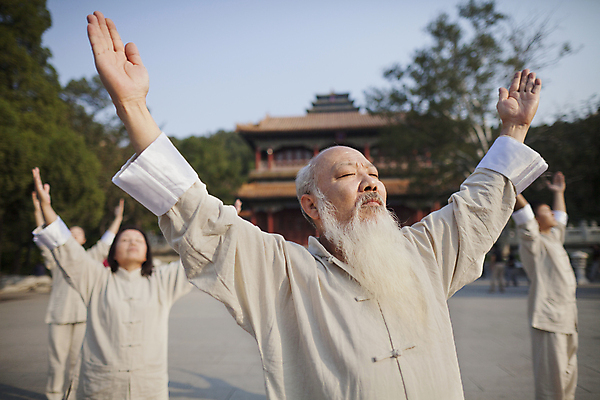 포토 JPG 해외이미지 전신 나무 라이프스타일 긴머리 웰빙 공원 여자 전통문화 자연 아침 휴식 짧은머리 수염 중국문화 건강 서기 손짓 여러명 상반신 20대 야외 아웃포커스 10대 가로 초록색 컬러풀 손들기 탑 중국 화목 활발 백발 흰색 영혼 전통의상 집중 베이징 명승지 심각 해외202004 해외포토 주간 식물 동양문화 전통 헤어스타일 건축물 공공시설 아시아 문화 컬러 외국문화 다수 컨셉 모션 청소년 촬영기법 사람 풍경 청년 생활 생태계 파일형식 이미지허브