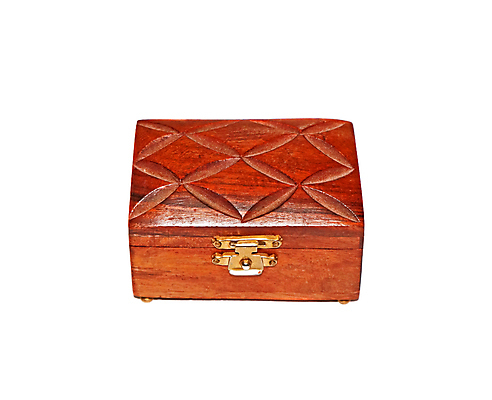 포토 JPG 해외이미지 1 선물 안전 사람없음 목재 장식 상자 갈색 수확 골동품 뚜껑 흰색 황금 나무상자 컨테이너 오브젝트 싱글 복고 잠금 수납 고립 궤 옛날 해외202004 해외포토 나무 산업 컬러 농업 재료 보안 파일형식 이미지허브