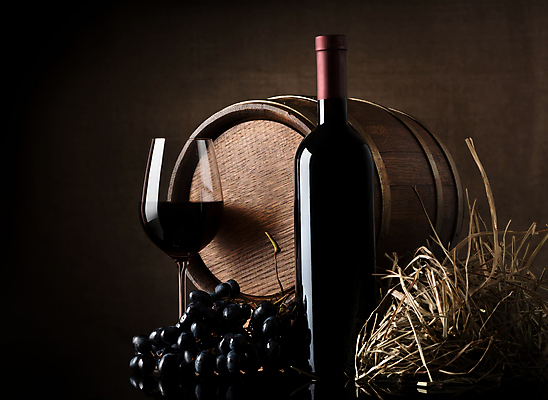 포토 JPG 해외이미지 와인잔 포도 주류 사람없음 목재 와인 볏짚 밀짚 해외202004 해외포토 나무 음료 술잔 과일 재료 짚 파일형식 이미지허브