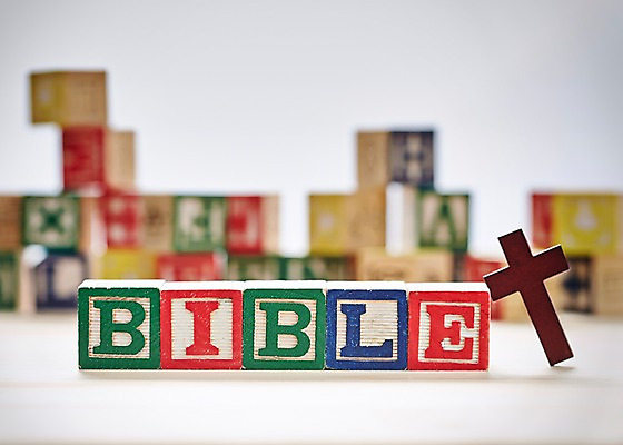 포토 JPG 스튜디오촬영 알파벳 영어 기독교 종교 배경화면 백그라운드 십자가 종교용품 대문자 기독교용품 실내 사람없음 아웃포커스 단어 장난감 블록 오브젝트 국내포토 문자 촬영기법 내부 파일형식