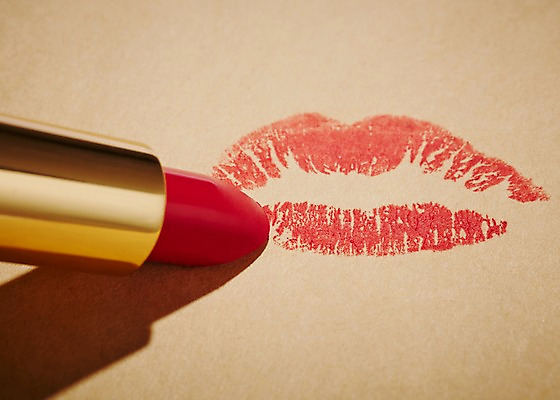 포토 JPG 스튜디오촬영 생활용품 실내 근접촬영 사람없음 화장 뷰티 화장품 립스틱 화장용품 미용용품 입술 오브젝트 입술모양 키스마크 국내포토 모양 뷰포인트 내부 신체부위 파일형식