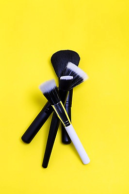 포토 JPG 스튜디오촬영 컬러 생활용품 실내 사람없음 화장 뷰티 노란색 화장품 화장용품 붓 미용용품 오브젝트 국내포토 내부 파일형식