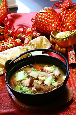 포토 JPG 음식 채소 술잔 잔 사람없음 장식 컵 중식 냄비 탕 찜 고기요리 냄비받침 국내포토 식기 솥 받침대 파일형식