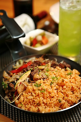 포토 JPG 그릇 접시 음료 음식 채소 밥 잔 서양음식 육류 근접촬영 사람없음 아웃포커스 컵 프라이팬 병 볶음 피클 볶음밥 국내포토 식기 뷰포인트 식재료 주방용품 촬영기법 절임 파일형식