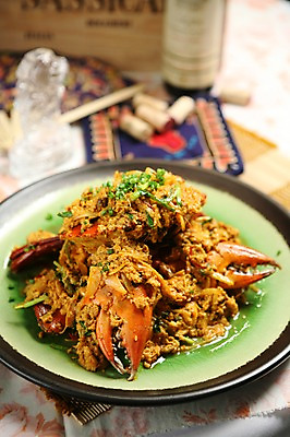 포토 JPG 그릇 접시 음식 서양음식 사람없음 아웃포커스 해물요리 양념 병 바닷가재 해산물 코르크 파 집게발 국내포토 식기 채소 촬영기법 가재 파일형식