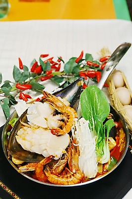 포토 JPG 한식 음식 채소 고추 조개 새우 사람없음 계란 버섯 해물요리 꽃게 냄비 해산물 청경채 해물탕 주꾸미 키조개 국내포토 어패류 연체동물 갑각류 알 수중동물 게 솥 파일형식