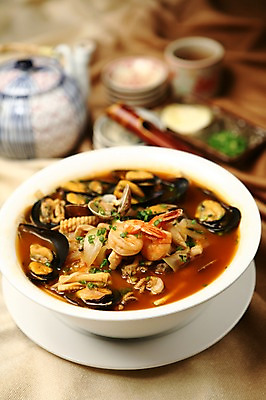 포토 JPG 그릇 음식 주전자 조개 잔 새우 사람없음 아웃포커스 컵 해물요리 대접 해산물 오징어 홍합 짬뽕 해물짬뽕 일본음식 국내포토 식기 주방용품 어패류 연체동물 촬영기법 갑각류 수중동물 파일형식