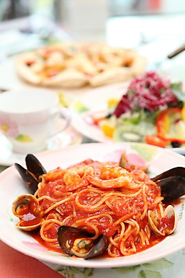 포토 JPG 그릇 접시 음식 조개 잔 새우 피자 파스타 서양음식 스파게티 사람없음 아웃포커스 컵 샐러드 해물요리 면류 면 해산물 홍합 해물스파게티 토마토스파게티 해물파스타 홍합스파게티 국내포토 식기 어패류 패스트푸드 촬영기법 갑각류 파일형식