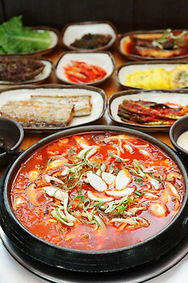 포토 JPG 그릇 접시 한식 음식 채소 반찬 김치 떡 어류 사람없음 아웃포커스 버섯 가스레인지 냄비 상추 찌개 탕 매움 정식 파 한정식 계란말이 파김치 갈치 갈치구이 국내포토 식기 촬영기법 수중동물 가전제품 레인지 맛 솥 계란요리 생선구이 파일형식