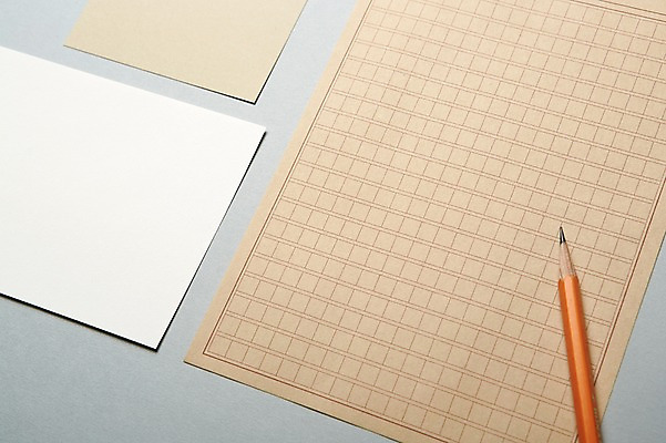 포토 JPG 스튜디오촬영 배너 종이 백그라운드 안내 사각프레임 프레임 광고판 알림판 실내 틀 근접촬영 사람없음 필기구 연필 메모지 알림 오브젝트 원고 원고지 국내포토 뷰포인트 문구용품 학용품 내부 사각형 사무용품 판 파일형식