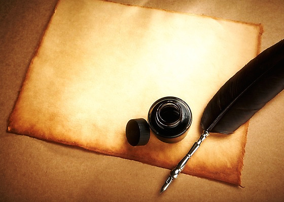 포토 JPG 스튜디오촬영 배너 종이 시계 배경화면 백그라운드 잉크 안내 사각프레임 프레임 광고판 알림판 실내 틀 근접촬영 사람없음 필기구 펜 만년필 알림 깃털 오브젝트 회중시계 잉크통 국내포토 뷰포인트 문구용품 통 내부 사각형 판 파일형식