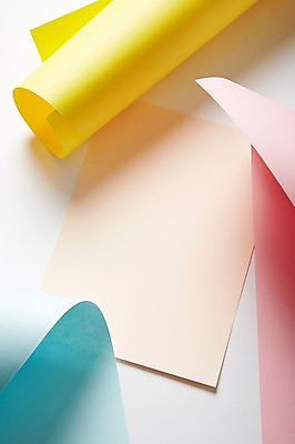 포토 JPG 스튜디오촬영 배너 종이 백그라운드 안내 사각프레임 프레임 광고판 알림판 실내 틀 근접촬영 사람없음 알림 오브젝트 색지 말린_둥글게 국내포토 뷰포인트 컨셉 내부 사각형 판 파일형식