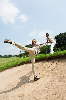 포토 JPG 주간 전신 서양인 외국인 나무 식물 백인 구름 해외기획촬영 남자 스포츠 2013년태국 골프 골프장 태국 필드 하늘 레저 골프클럽 그림자 서기 사람 잔디 20대 성인 야외 두명 레포츠 운동 골프채 잡기 도움 벙커 당기기 클럽 성인남자만 청년만 청년남자만 국내포토 자연요소 아시아 컨셉 스포츠시설 모션 골프용품 건강 인종 청년 구기 남자만 성인만 파일형식