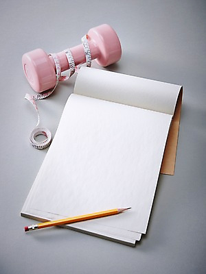 포토 JPG 스튜디오촬영 종이 스포츠용품 스포츠 다이어트 레저 실내 줄자 자 근접촬영 사람없음 운동 필기구 연필 운동기구 헬스 공책 아령 도구 오브젝트 국내포토 뷰포인트 문구용품 학용품 건강 내부 파일형식