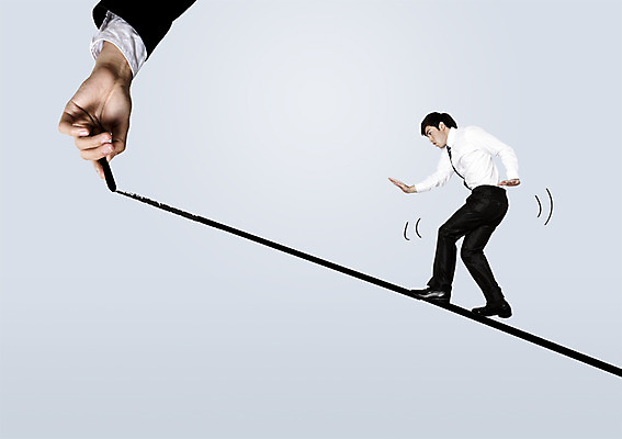 전신 PSD 서양인 외국인 백인 편집 편집이미지 손 남자 선 비즈니스 포토일러 합성일러스트 서기 사람 정장 20대 성인 두명 옆모습 신체부위 펜 직장인 비즈니스맨 균형 디지털합성 합성 줄타기 청년만 성인만 이미지편집 직업 옷 뷰포인트 모션 인종 청년 필기구 묘기 파일형식