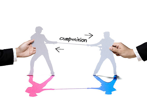 전신 PSD 편집 편집이미지 문자 손 남자 실루엣 화살표 종이 줄 비즈니스 포토일러 그림자 합성일러스트 서기 들기 사람 정장 성인 타이포그라피 두명 신체부위 경쟁 잡기 직장인 비즈니스맨 당기기 디지털합성 합성 줄다리기 종이팝업 성인만 이미지편집 직업 옷 컨셉 모션 놀이 촬영기법 파일형식