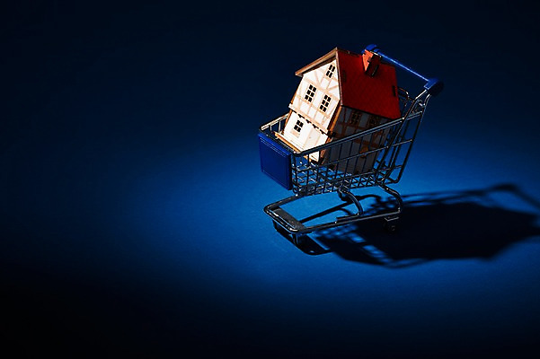 포토 JPG 스튜디오촬영 백그라운드 부동산 주택 실내 그림자 사람없음 건물 금융 경제 쇼핑 카트 쇼핑카 미니어처 거래 장바구니 오브젝트 내집마련 부동산매매 국내포토 건축물 내부 바구니 모형 재산 파일형식