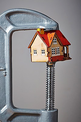 포토 JPG 스튜디오촬영 백그라운드 부동산 주택 실내 사람없음 건물 금융 손상 미니어처 공구 오브젝트 클램프 국내포토 건축물 컨셉 내부 경제 모형 도구 재산 파일형식