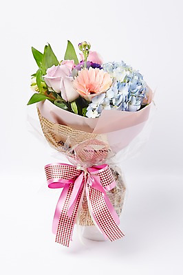 포토 JPG 스튜디오촬영 식물 꽃 리본 꽃다발 백그라운드 꽃백그라운드 실내 선물 사람없음 컬러풀 국내포토 컬러 내부 파일형식