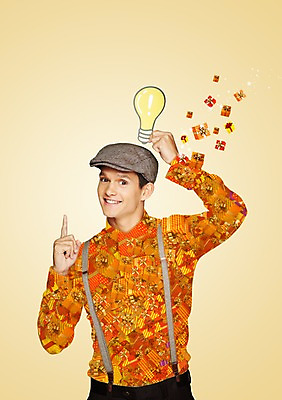 PSD 서양인 외국인 백인 편집 편집이미지 모자 남자 포즈 백그라운드 생각 전구 모션 날리기 아이디어 선물 한명 웃음 들기 사람 손짓 상반신 성인 앞모습 선물상자 가리킴 잡기 느낌표 멜빵 합성 페이퍼플레이 남자만 남자한명만 성인남자만 성인만 이미지편집 1 기호 잡화 뷰포인트 컨셉 표정 인종 상자 파일형식