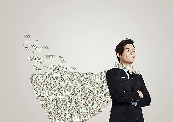 PSD 편집이미지 응시 남자 지폐 돈 비즈니스 한명 웃음 사람 동양인 정장 20대 성인 옆모습 금융 경제 팔짱 달러 한국인 비즈니스맨 망토 남자만 남자한명만 성인남자만 청년만 청년남자만 청년남자한명만 성인한명만 성인남자한명만 성인만 이미지편집 1 시선 옷 뷰포인트 모션 표정 인종 청년 직장인 재산 파일형식