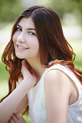 포토 JPG 주간 서양인 외국인 해외기획촬영 라이프스타일 원피스 공원 여자 2013년태국 휴식 한명 웃음 사람 앉기 상반신 20대 성인 야외 옆모습 아웃포커스 상쾌 청년만 청년여자만 청년여자한명만 성인여자한명만 국내포토 자연요소 1 옷 공공시설 감정 뷰포인트 컨셉 모션 촬영기법 표정 인종 청년 생활 여자만 여자한명만 성인여자만 성인만 파일형식 시설