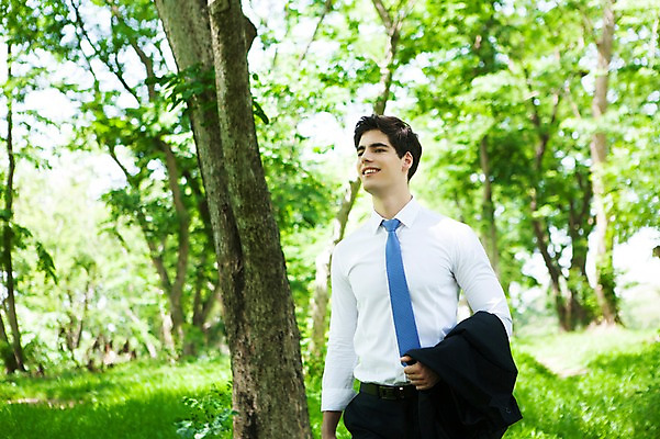 포토 JPG 주간 서양인 외국인 나무 식물 해외기획촬영 응시 공원 남자 여유 2013년태국 비즈니스 휴식 한명 웃음 들기 사람 정장 상반신 20대 성인 야외 앞모습 아웃포커스 비즈니스라이프 산책 재킷 비즈니스맨 숲 상쾌 청년만 청년남자만 청년남자한명만 성인남자한명만 국내포토 자연요소 1 라이프스타일 시선 옷 공공시설 감정 뷰포인트 컨셉 모션 촬영기법 표정 인종 청년 외투 직장인 남자만 남자한명만 성인남자만 성인만 파일형식