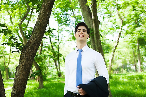 포토 JPG 주간 서양인 외국인 나무 식물 해외기획촬영 공원 남자 여유 2013년태국 비즈니스 휴식 한명 웃음 들기 사람 정장 상반신 20대 성인 야외 앞모습 아웃포커스 비즈니스라이프 눈감음 산책 재킷 비즈니스맨 숲 상쾌 청년만 청년남자만 청년남자한명만 성인남자한명만 국내포토 자연요소 1 라이프스타일 옷 공공시설 감정 뷰포인트 컨셉 모션 촬영기법 표정 인종 청년 외투 직장인 남자만 남자한명만 성인남자만 성인만 파일형식