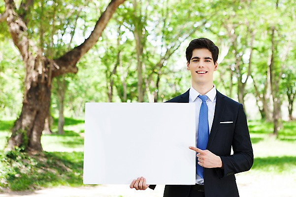 포토 JPG 주간 서양인 외국인 나무 식물 해외기획촬영 배너 공원 남자 여유 2013년태국 비즈니스 사각프레임 광고판 한명 웃음 들기 사람 정장 상반신 20대 성인 야외 앞모습 아웃포커스 비즈니스라이프 가리킴 비즈니스맨 알림 상쾌 청년만 청년남자만 청년남자한명만 성인남자한명만 국내포토 자연요소 1 라이프스타일 옷 공공시설 감정 뷰포인트 모션 프레임 알림판 촬영기법 표정 인종 손짓 청년 사각형 직장인 판 남자만 남자한명만 성인남자만 성인만 파일형식