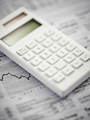 포토 JPG 스튜디오촬영 비즈니스 통계 그래프 실내 근접촬영 사람없음 아웃포커스 사무용품 계산기 신문 오브젝트 주가 회계 국내포토 뷰포인트 문구용품 촬영기법 내부 간행물 경제 장비 뉴스 주식 파일형식