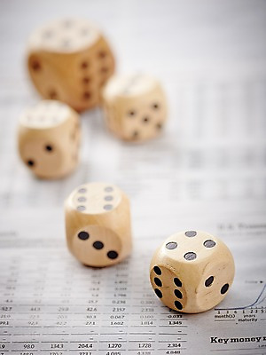 포토 JPG 스튜디오촬영 비즈니스 실내 근접촬영 사람없음 아웃포커스 사무용품 신문 오브젝트 주사위 국내포토 뷰포인트 문구용품 촬영기법 내부 간행물 뉴스 파일형식