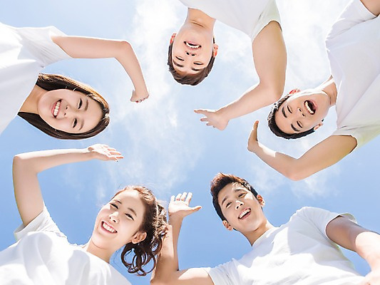 포토 JPG 주간 구름 학생 여자 남자 행복 대학생 로우앵글 장난 모션 놀이 하늘 협력 웃음 사람 동양인 손짓 여러명 상반신 20대 성인 야외 앞모습 친구 캠퍼스라이프 파이팅 한국인 게임 즐거움 MT 청년만 성인만 내려보기 국내포토 자연요소 라이프스타일 감정 뷰포인트 다수 관계 표정 인종 청년 파일형식