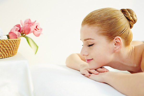 포토 JPG 서양인 외국인 식물 우먼라이프 여자 꽃 여유 엎드리기 휴식 한명 사람 상반신 20대 성인 옆모습 눕기 뷰티 바구니 눈감음 스파 침대 마사지 매끈함 청년만 청년여자만 청년여자한명만 성인여자한명만 국내포토 1 라이프스타일 감정 뷰포인트 가구 컨셉 모션 인종 청년 감각 여자만 여자한명만 성인여자만 성인만 파일형식