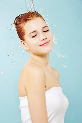 포토 JPG 스튜디오촬영 서양인 외국인 우먼라이프 여자 포즈 모션 실내 한명 웃음 사람 상반신 20대 성인 옆모습 물 뷰티 눈감음 봄 흐름 물방울 세수 매끈함 튜브탑 올림머리 튀는물 묶은머리 청년만 청년여자만 청년여자한명만 성인여자한명만 국내포토 자연요소 1 라이프스타일 헤어스타일 계절 뷰포인트 컨셉 상의 표정 인종 청년 내부 청결 감각 액체표현 스플래쉬 여자만 여자한명만 성인여자만 성인만 파일형식