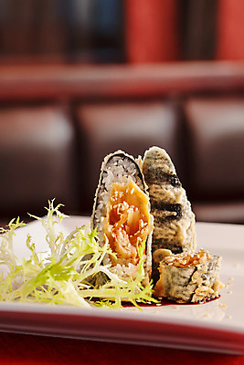 포토 JPG 해외이미지 전통 아시아 문화 음식 젓가락 밥 오이 건강 어류 요리 동양인 사람없음 일본 식사 저녁식사 초밥 회 흰색 해조류 참치 먹기 장어 해산물 오징어 날것 롤 캘리포니아 연어 생강 동쪽 아보카도 점심식사 캐비아 해외202004 해외포토 나라 컬러 채소 과일 식재료 모션 연체동물 수저 인종 미국 수중동물 해양식물 방향 일본음식 파일형식 이미지허브