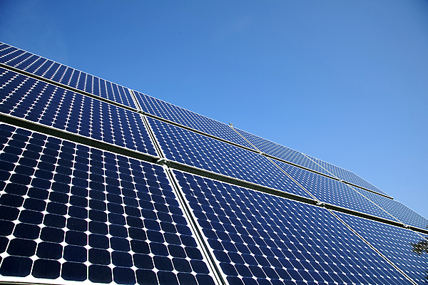 포토 JPG 해외이미지 미래 세포 독일 사람없음 초록색 파란색 빛 태양 환경 재활용 에너지 변화 보호 태양에너지 산소 생태학 수집가 실리콘 오존 해외202004 해외포토 자연요소 직업 교육 유럽 컬러 컨셉 원소 그린에너지 친환경 파일형식 이미지허브